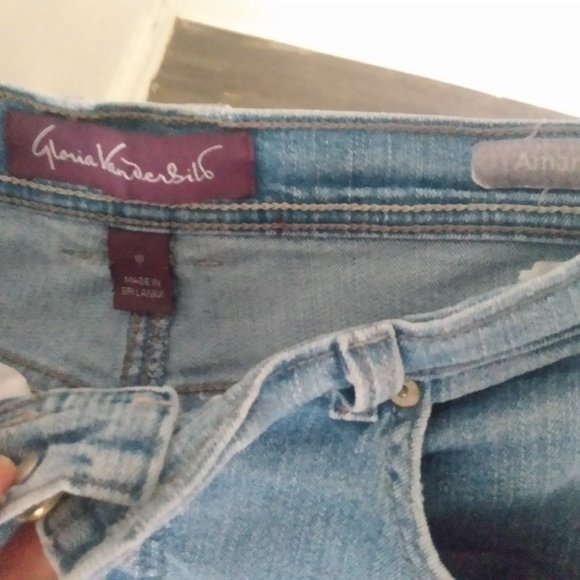 Gloria Vanderbilt Jeans - Picture 8 of 9